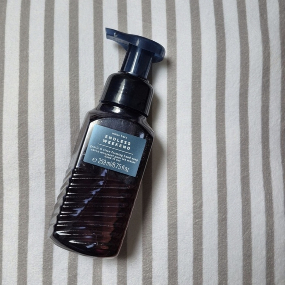 Endless Weekend Foaming Hand Soap From Bath & Body Works, Brand New